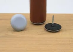 Teflon glijder met nagelspijker