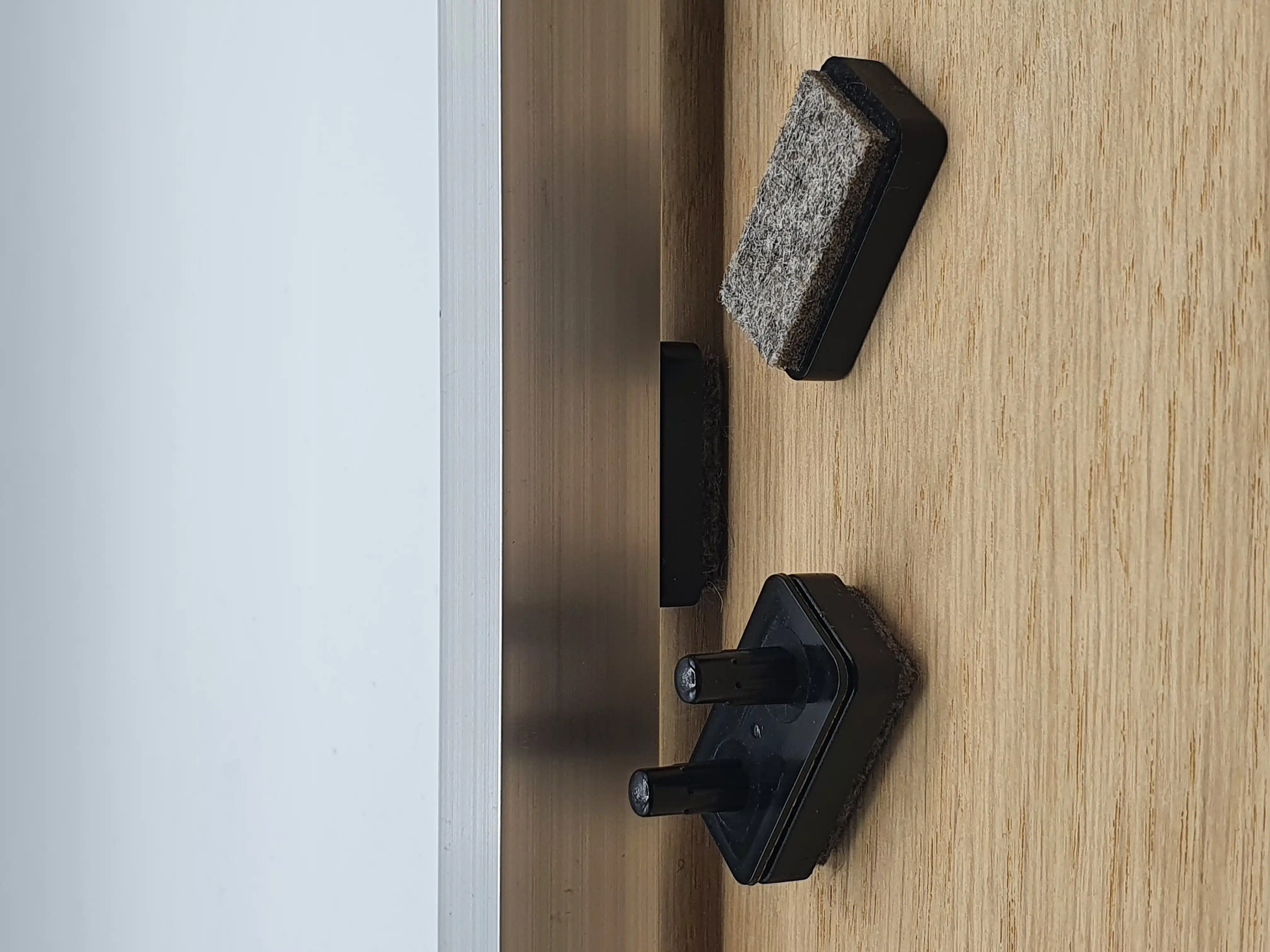 Viltglijder rechthoekig voor vlakke buisframe met dubbele pen 31x17mm